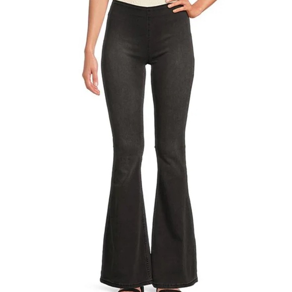 Free People Flared Leg Mid Rise Pull-On Stretch Jeans Size 28 - Picture 1 of 5
